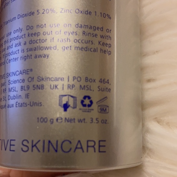 NEW iS Clinical Eclipse SPF 50+ Sunscreen - Picture 4 of 4